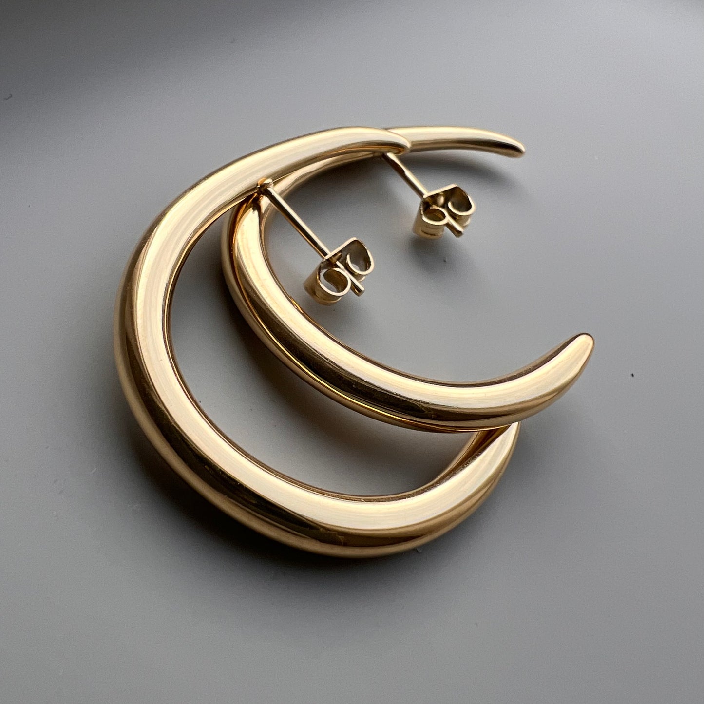 Liora Hook
